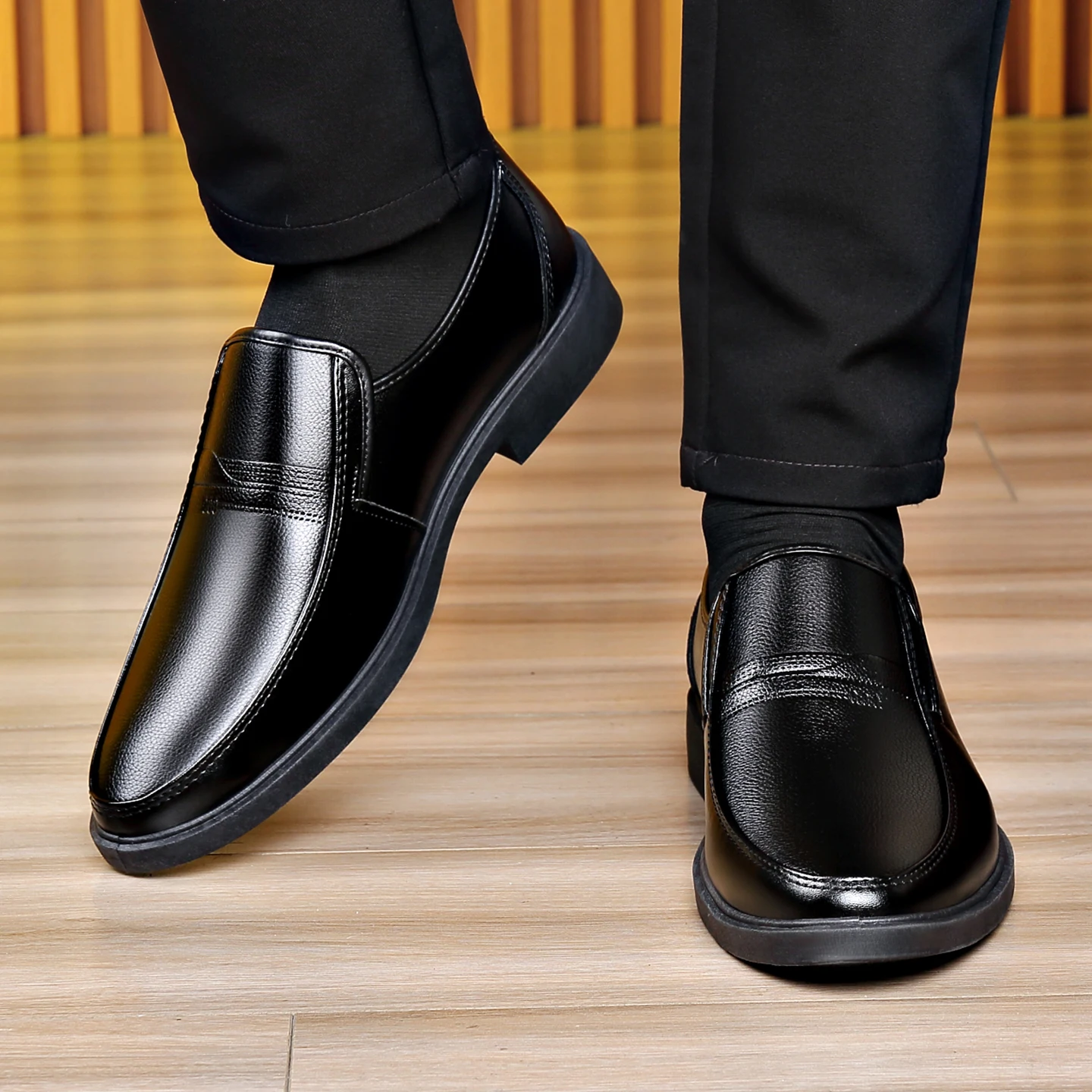 รองเท้าหนังผู้ชายแบบสวมสำหรับธ - Formal Men Daily Wear Shoes บทวิจารณ์และราคา