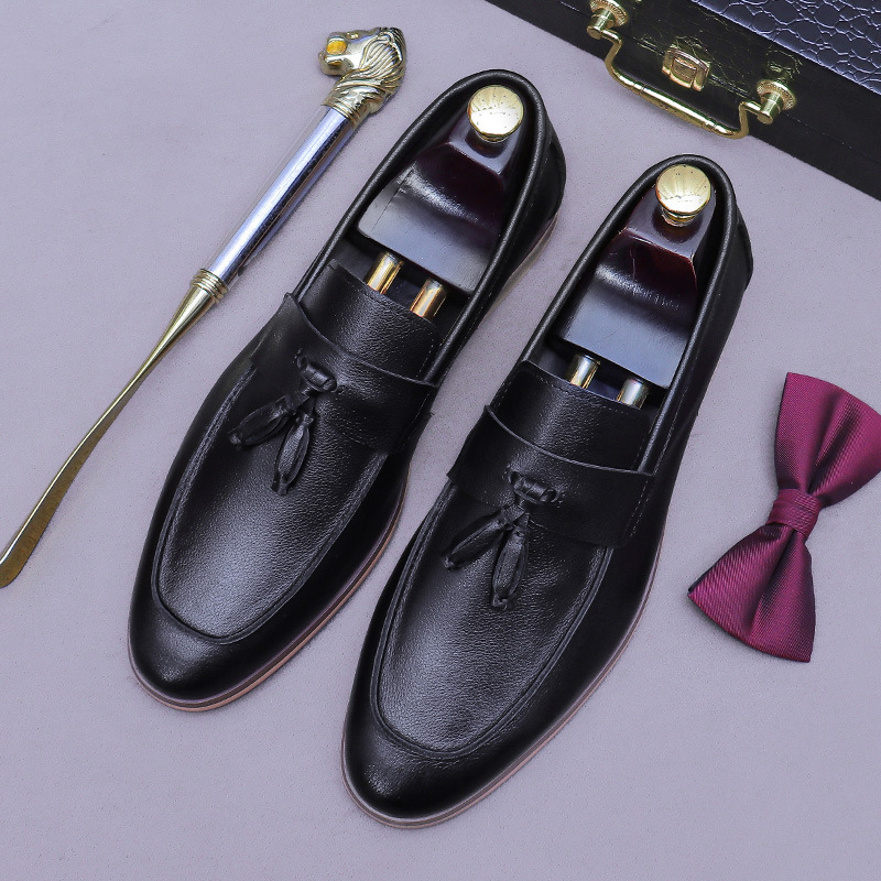 รองเท้าหนังแท้ผู้ชายแบบมีพู่ห้ - Formal Men Daily Wear Shoes บทวิจารณ์และราคา